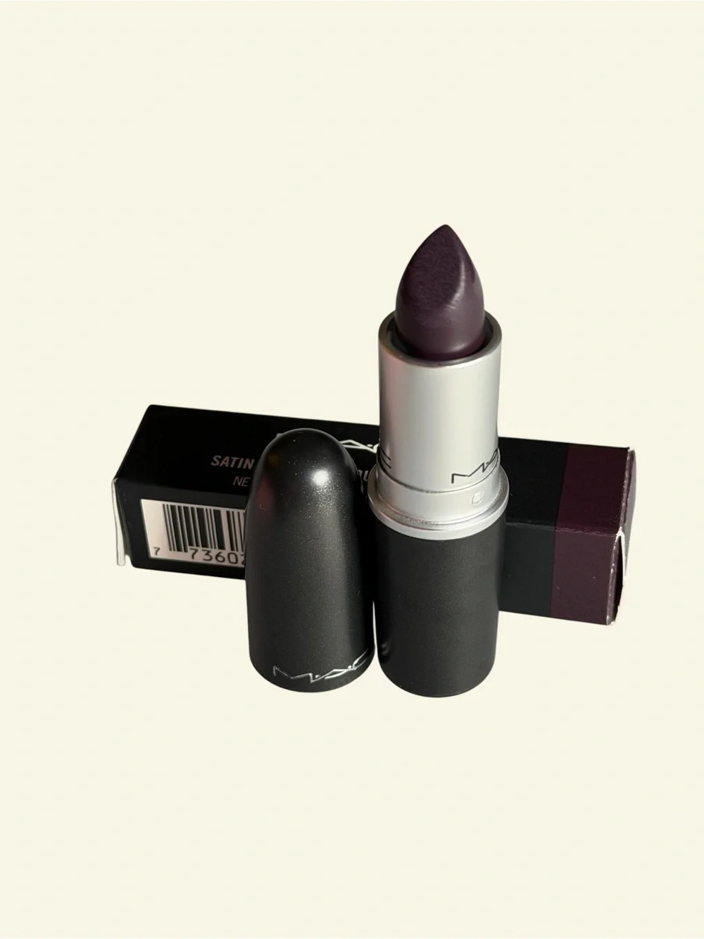 MAC Cosmetics Satin lipstick 💄 in CYBER